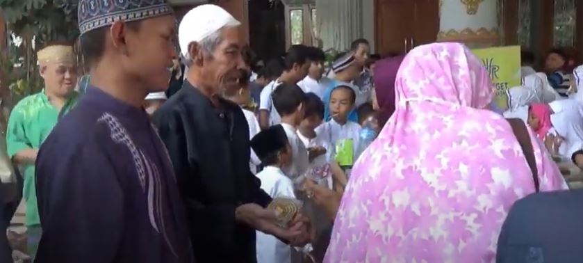 GERAKAN JUM'AT BERKAH SDIT AL MU'MIN